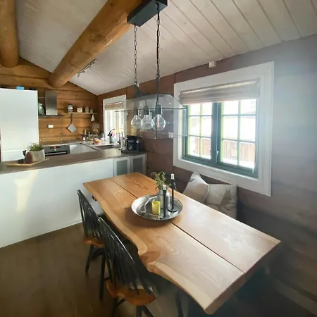 Feriehus Charming Log In Joldalen *