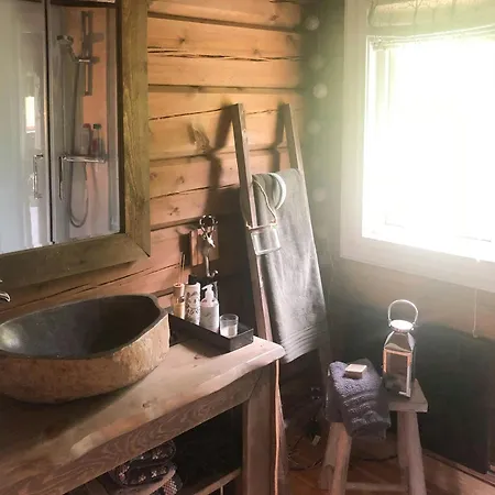 Feriehus Charming Log In Joldalen