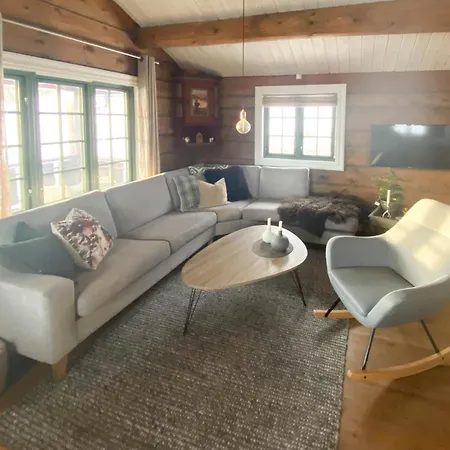 Charming Log In Joldalen Feriehus Rennebu